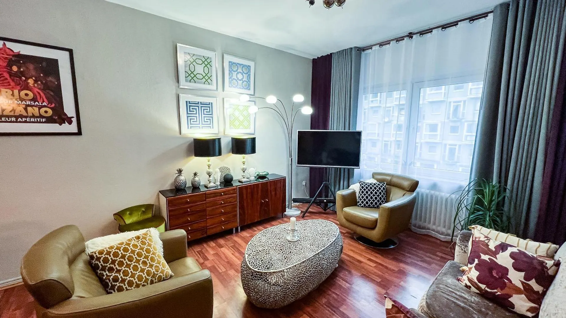 Big, Central And Charming Apartment On Schaafenstrasse Cologne 0*,  Germany